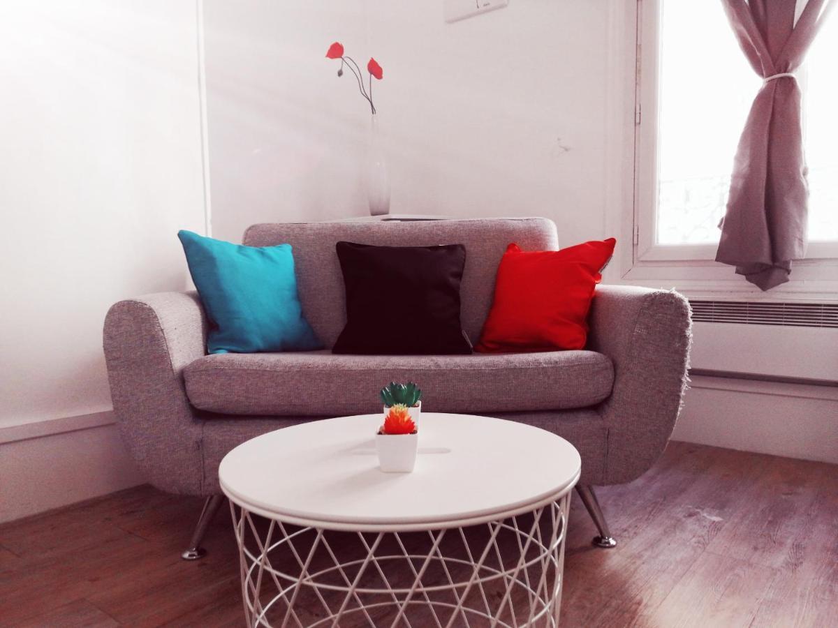 Studio dans un quartier résidentiel à Montrouge avec le métro à 2 min Exterior foto